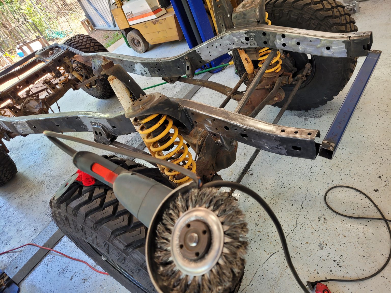 80 Series Chassis Preparation 40/80 Swap Refab Engineering