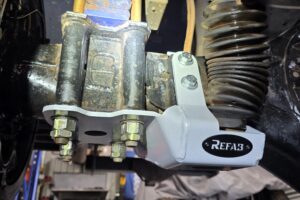 Alternative view of Isuzu NPS 4×4 Heavy Duty Rear Shock Mounts Bolt On